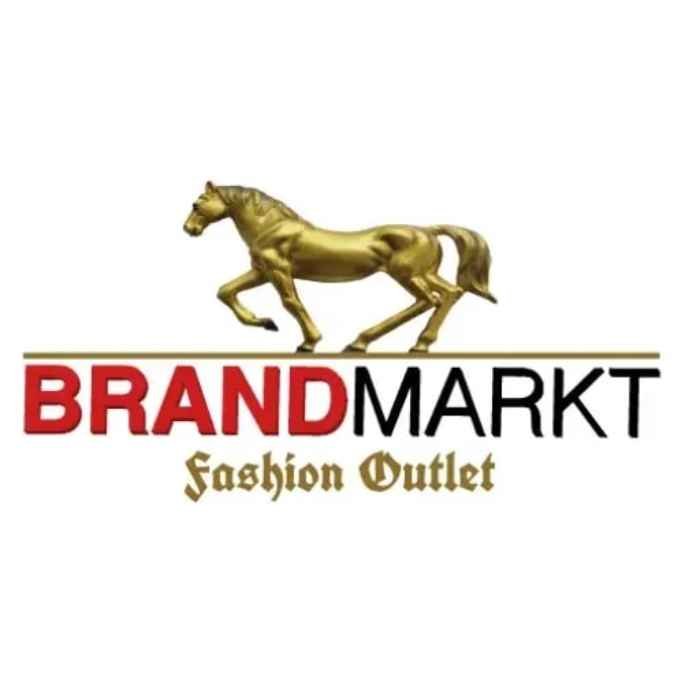 Luxury Fashion Outlet in Winterthur – 30%-70% Off on Top Brands