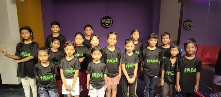 THE ROYALS DANCE STUDIO