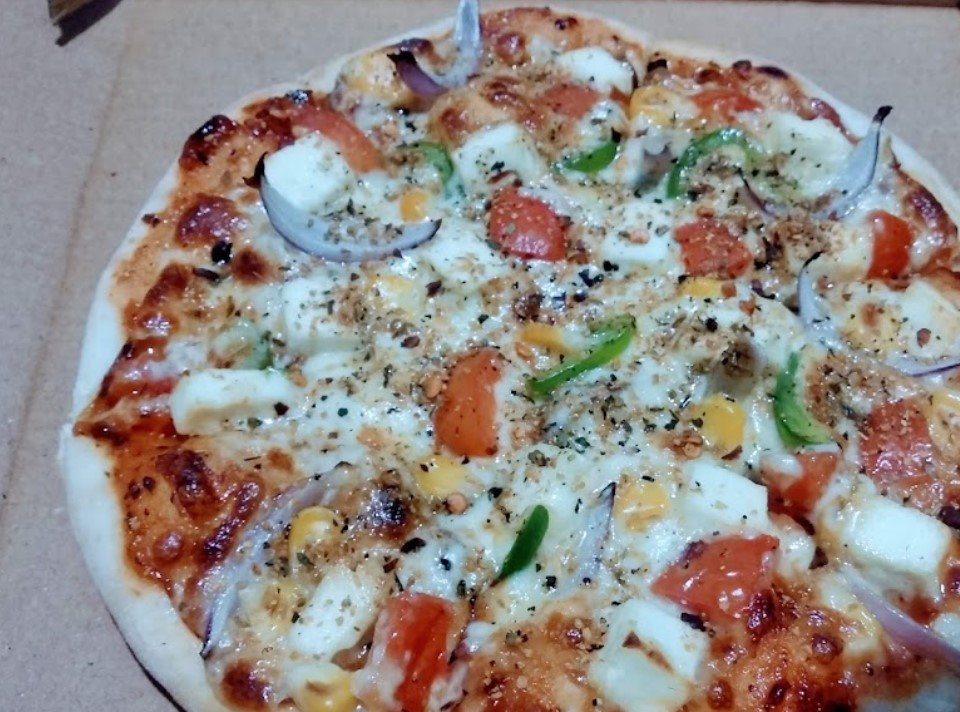 PIZZA CORNER