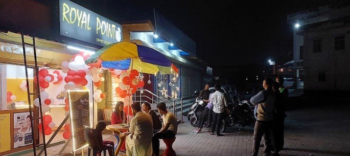 Royal Point (Family Restaurant)