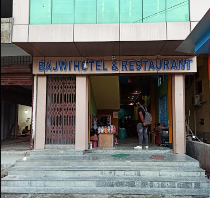 New Bajwi Hotel & Restaurant